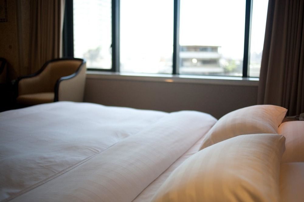 First Plaza Hotel Taichung Exterior foto